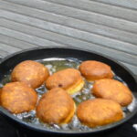 Gogoșile pufoase tăiate cu paharul - o delicatesă tradițională